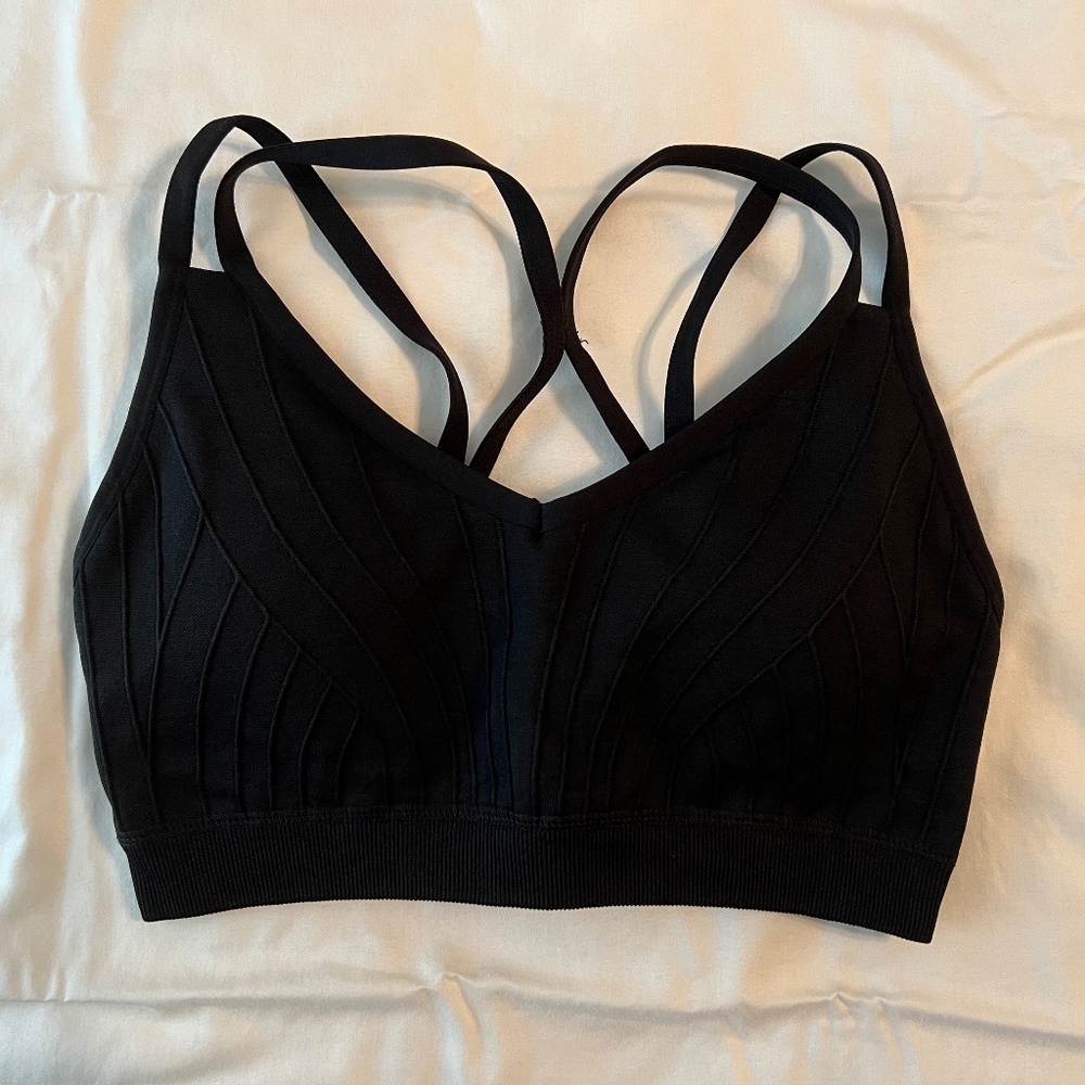 Fabletics black ribbed sports bra - S